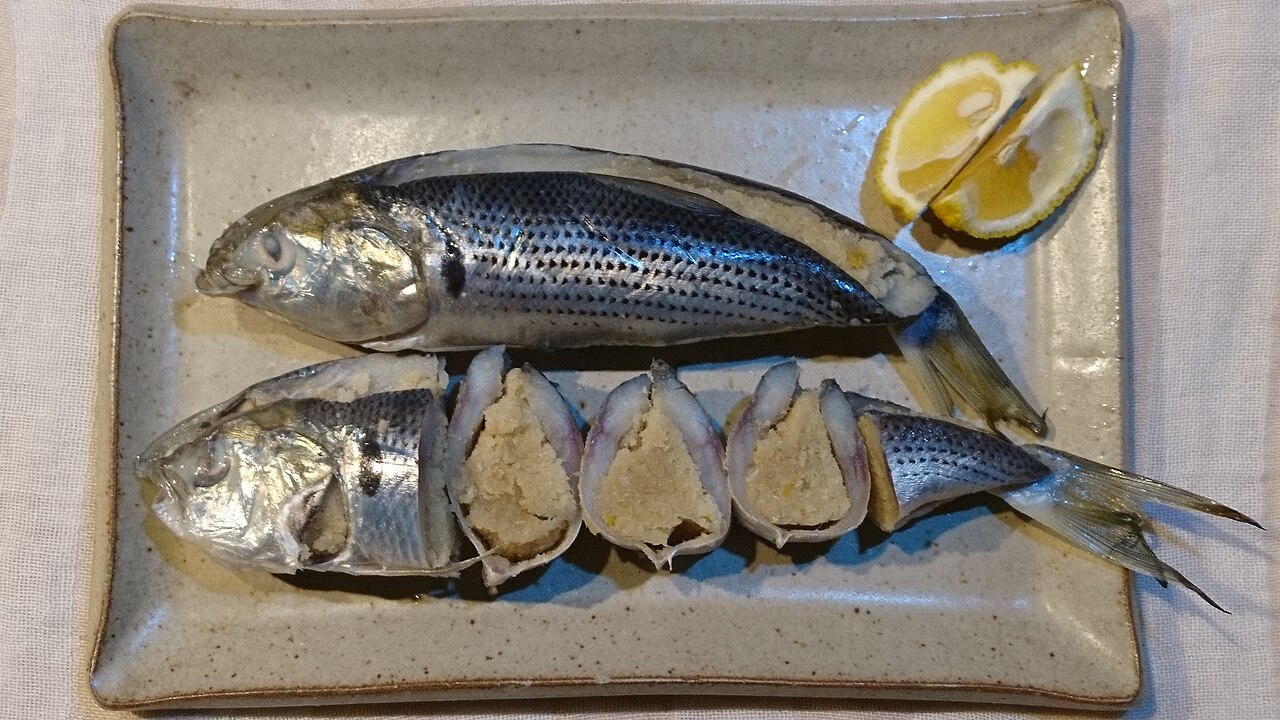 Konoshiro sushi Kyoto-style pressed gizzard shad