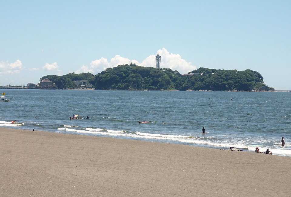 Enoshima Tidal Tombolo Island and Shrine Complex Guide
