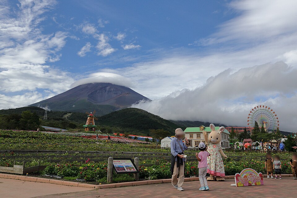 Grinpa - Fuji-area amusement park with Sylvanian Village