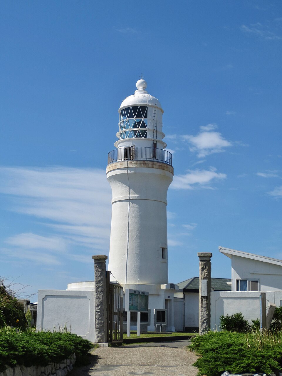 Omaezaki Lighthouse travel guide and practical details
